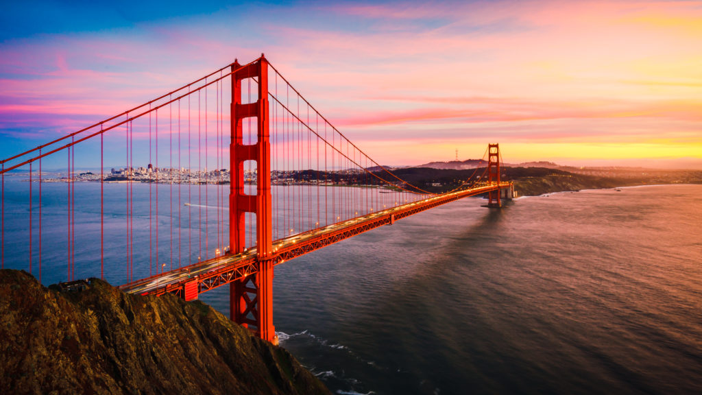 Golden Gate bridge at sunset